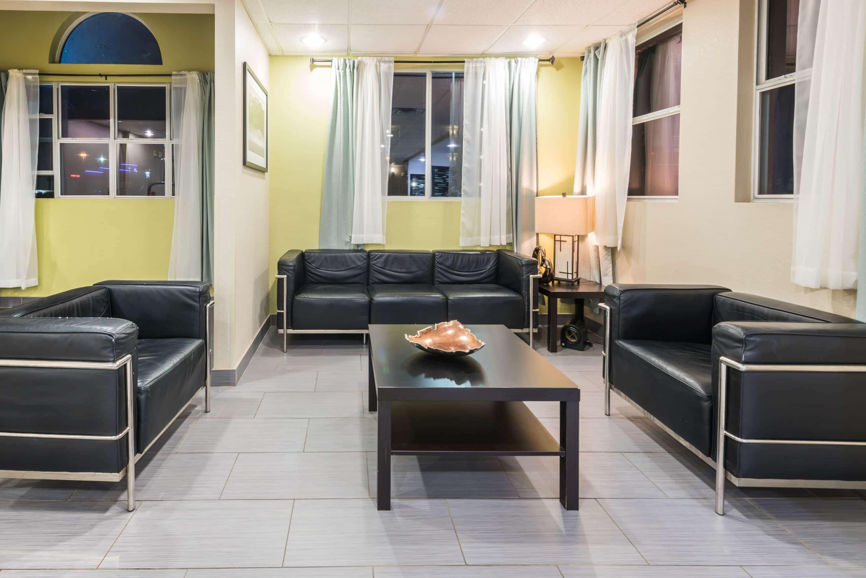 Microtel Inn & Suites By Wyndham Ft. Worth North/At Fossil Fort Worth Extérieur photo