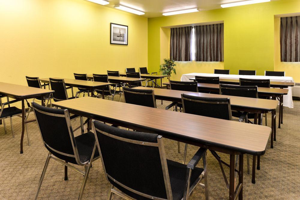 Microtel Inn & Suites By Wyndham Ft. Worth North/At Fossil Fort Worth Extérieur photo